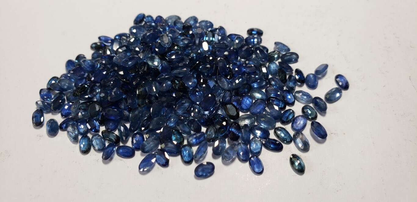 Blue Sapphire Oval: 5mm x 3mm