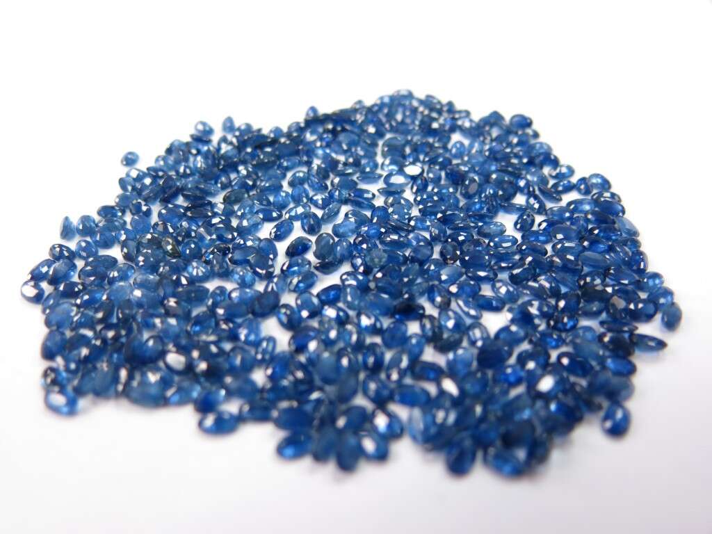 Blue Sapphire Oval: 5mm x 3mm