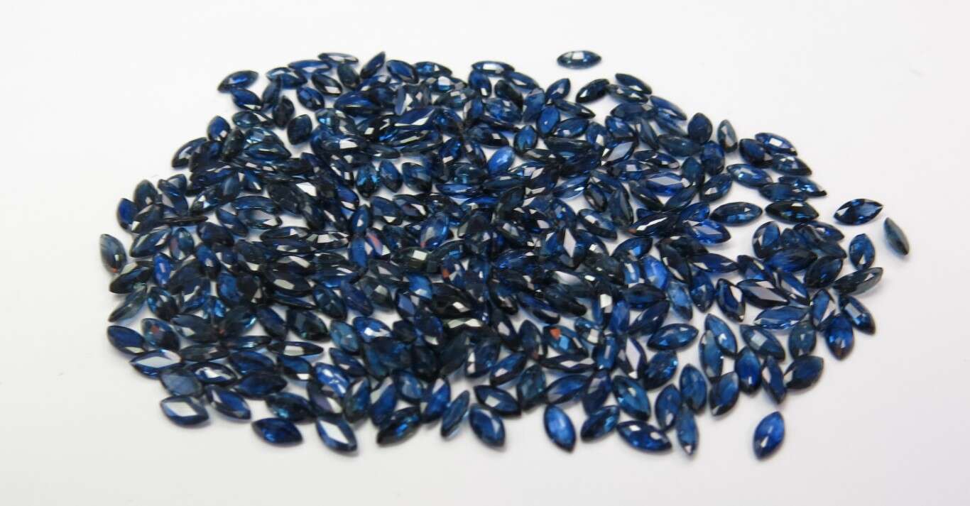 Blue Sapphire Marquise: 7mm x 3.5mm