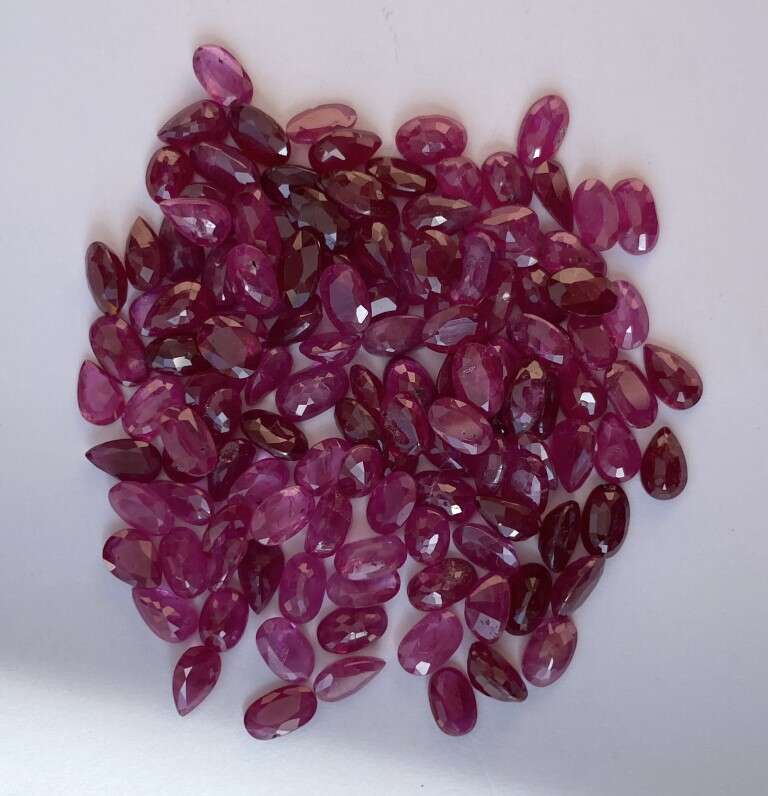 Ruby-Oval: 5mm x 3mm