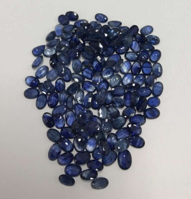 Blue Sapphire Oval: 6mm x 4mm