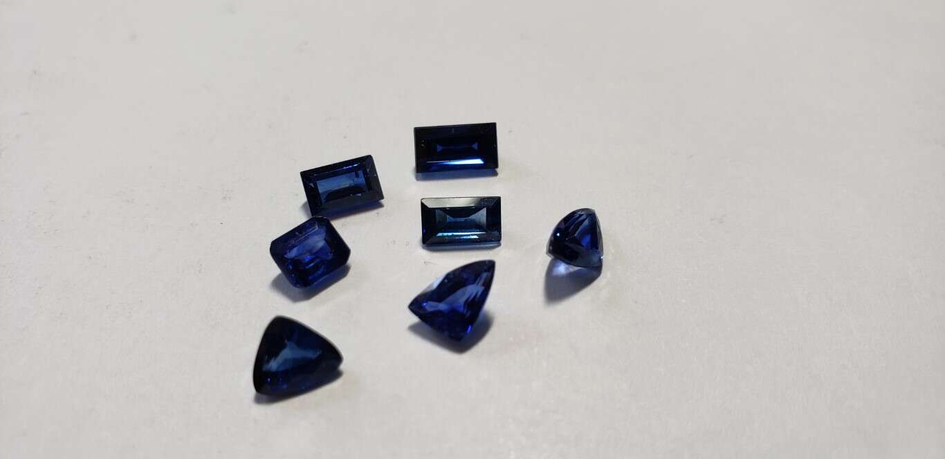 Blue Sapphire Octagon 1ct Mix