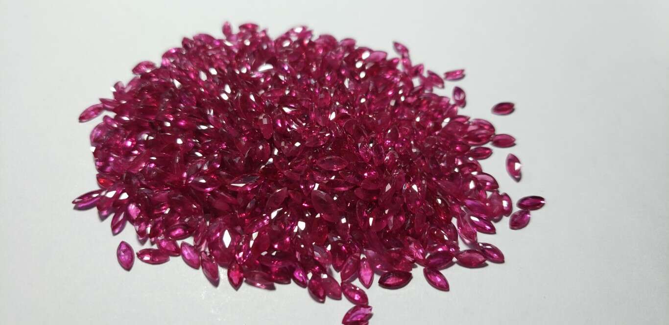 Ruby Marquise: 6mm x 3mm