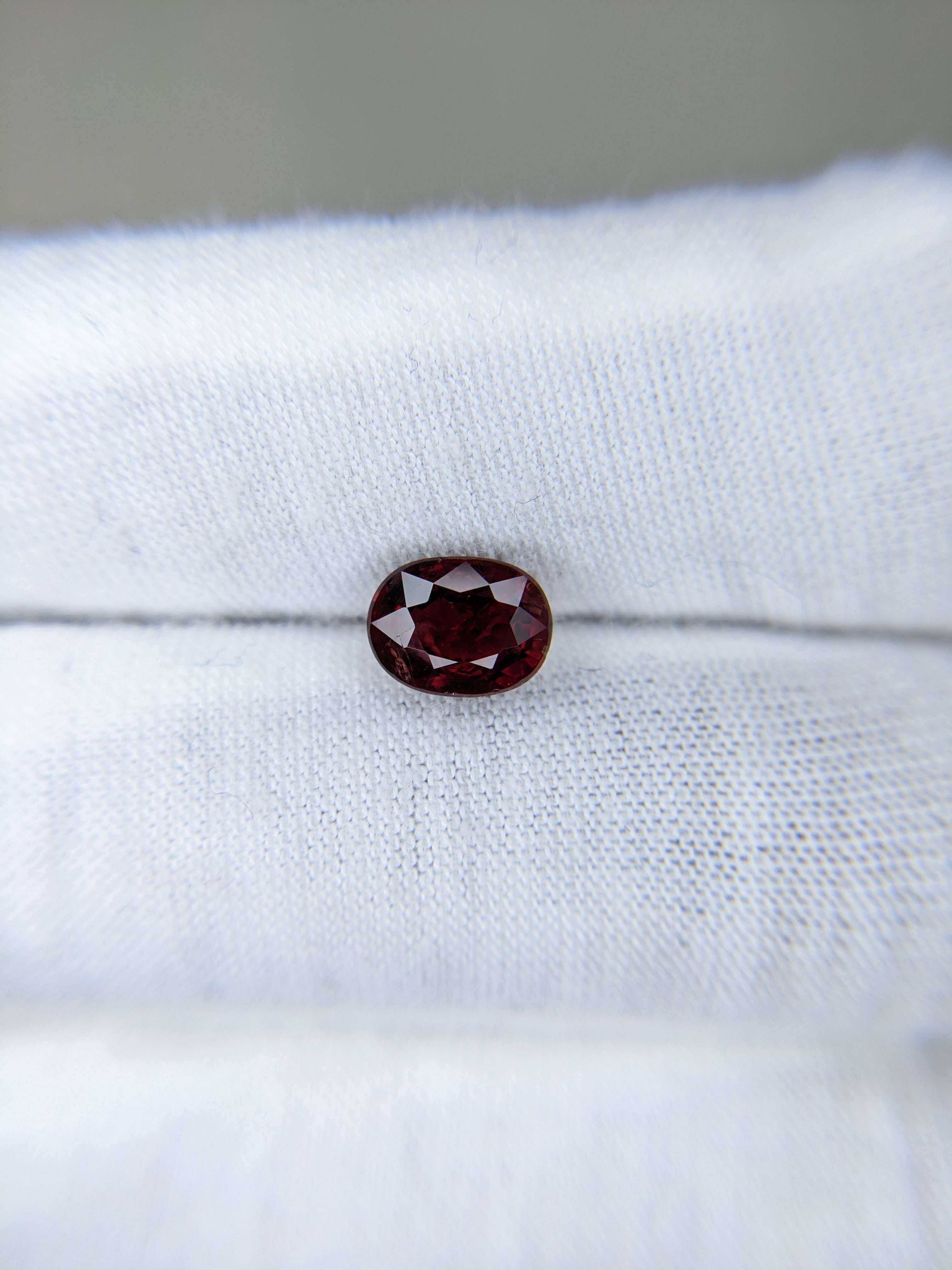 Ruby Oval: 2.05ct