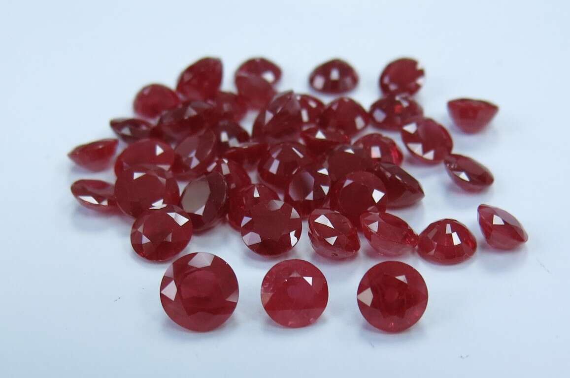 Ruby Round: 6mm - 8mm