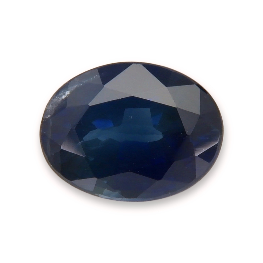Sapphire Oval: 2.13ct