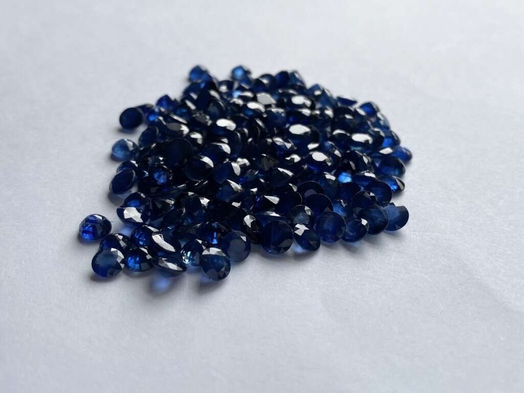 Blue Sapphire Round: 5mm - 6mm