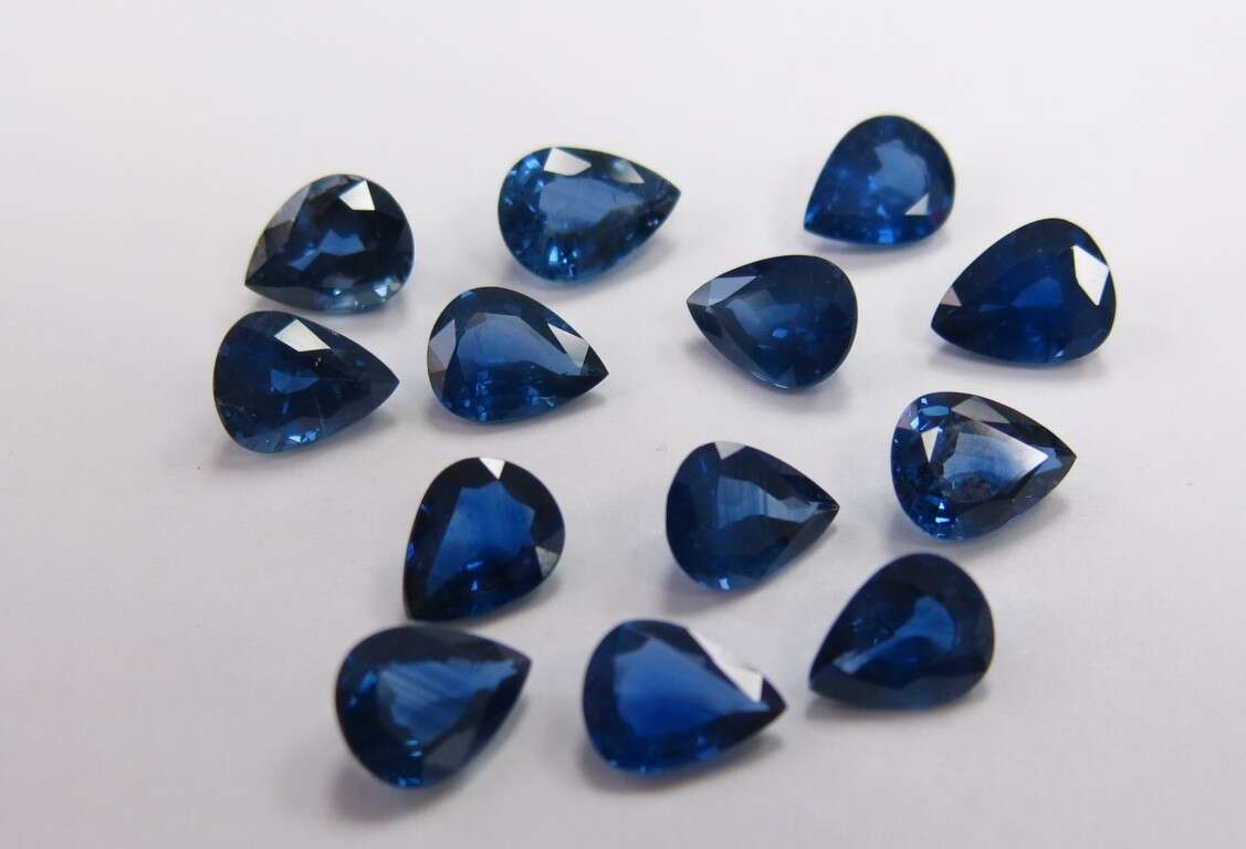 Blue Sapphire Pear: 9mm x 7mm