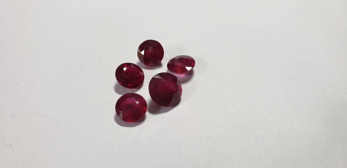 Ruby Round: 7mm - 8mm