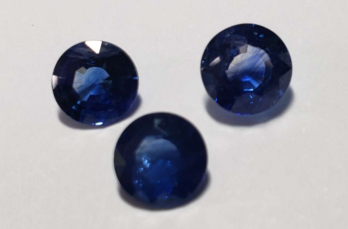 Ceylon Blue Sapphire Round: 6.5mm - 7.0mm