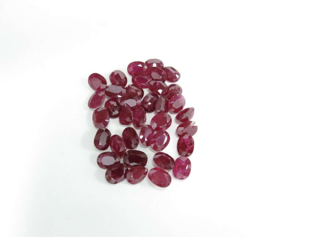 Ruby-Oval: 9mm x 7mm