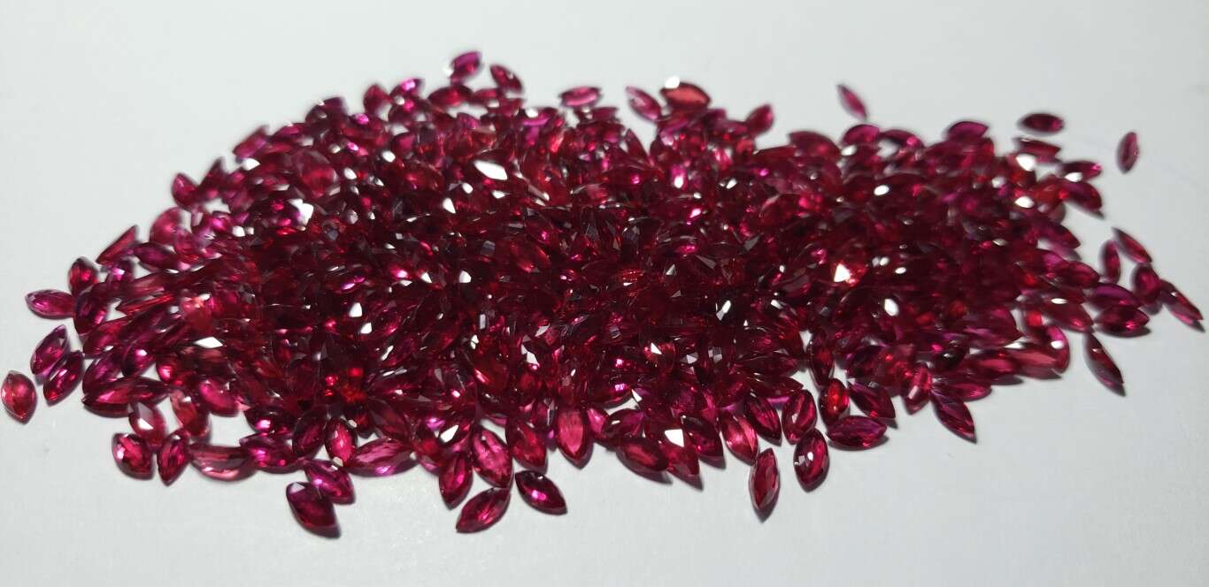 Ruby Marquise: 6mm x 3mm