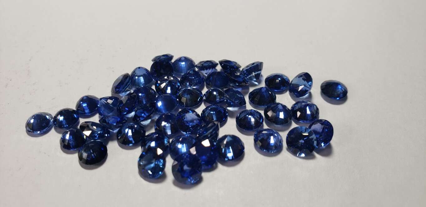 Ceylon Blue Sapphire Round: 6mm