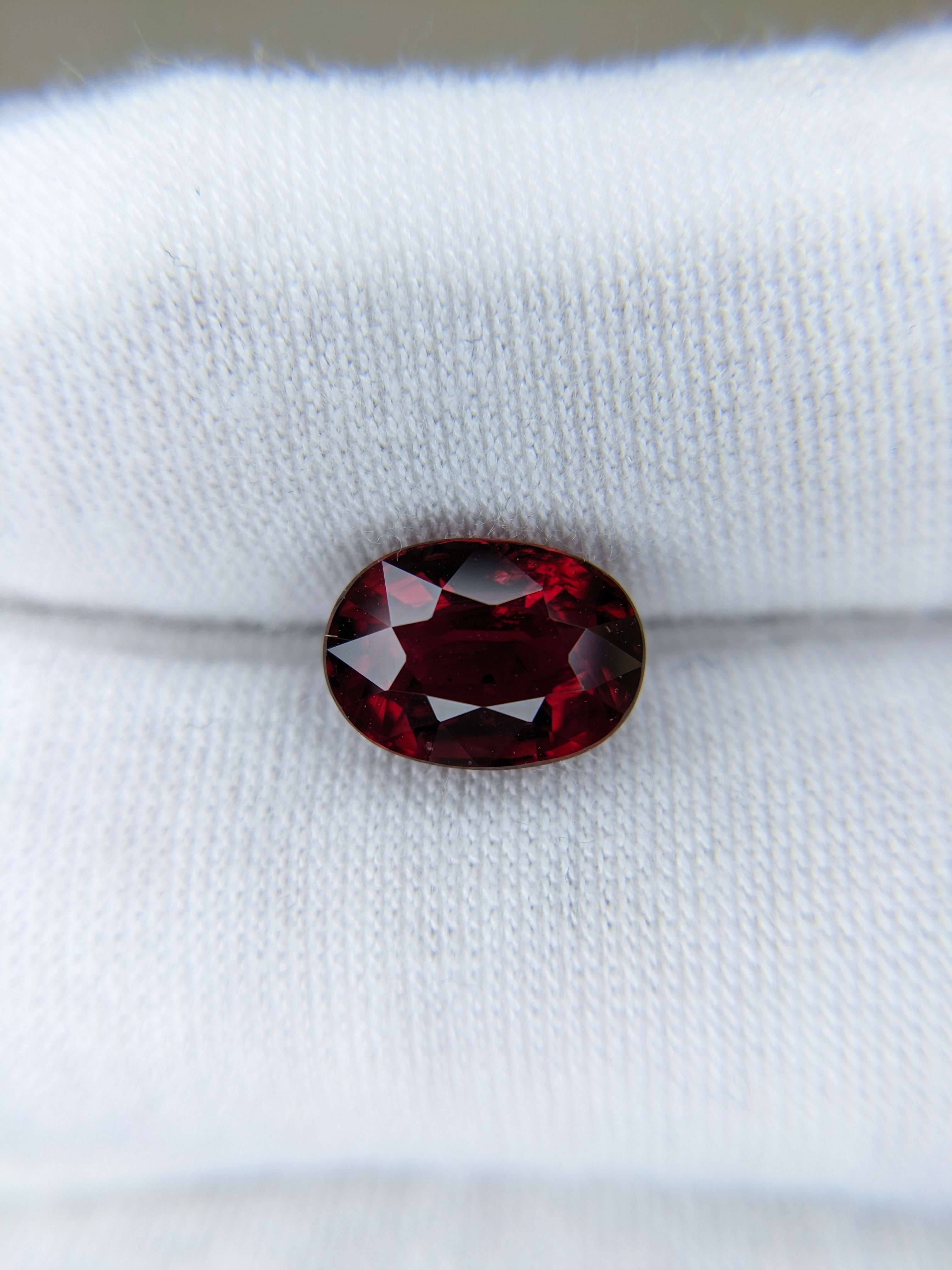 Ruby Oval: 4.02ct