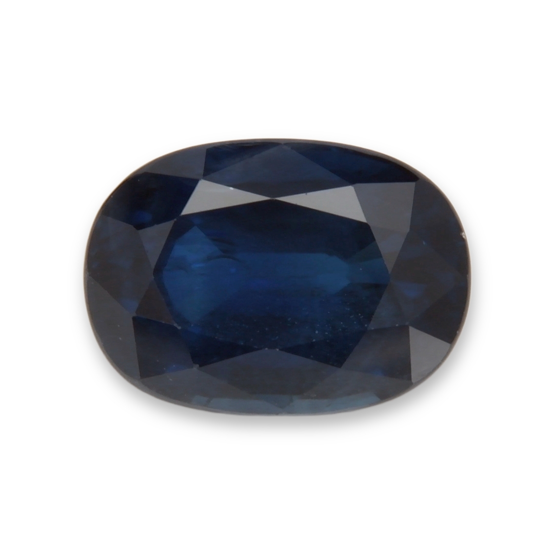 Sapphire Oval: 3.65ct