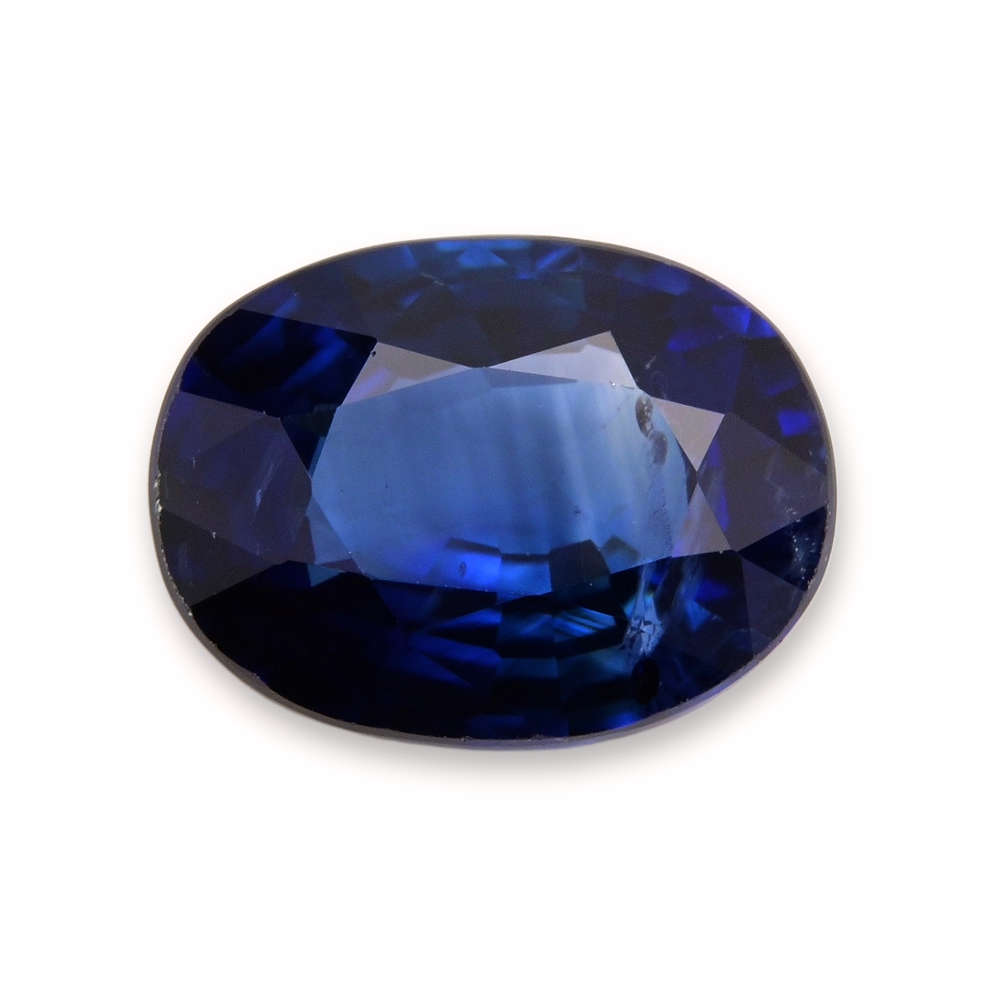 Sapphire Oval: 3.17ct