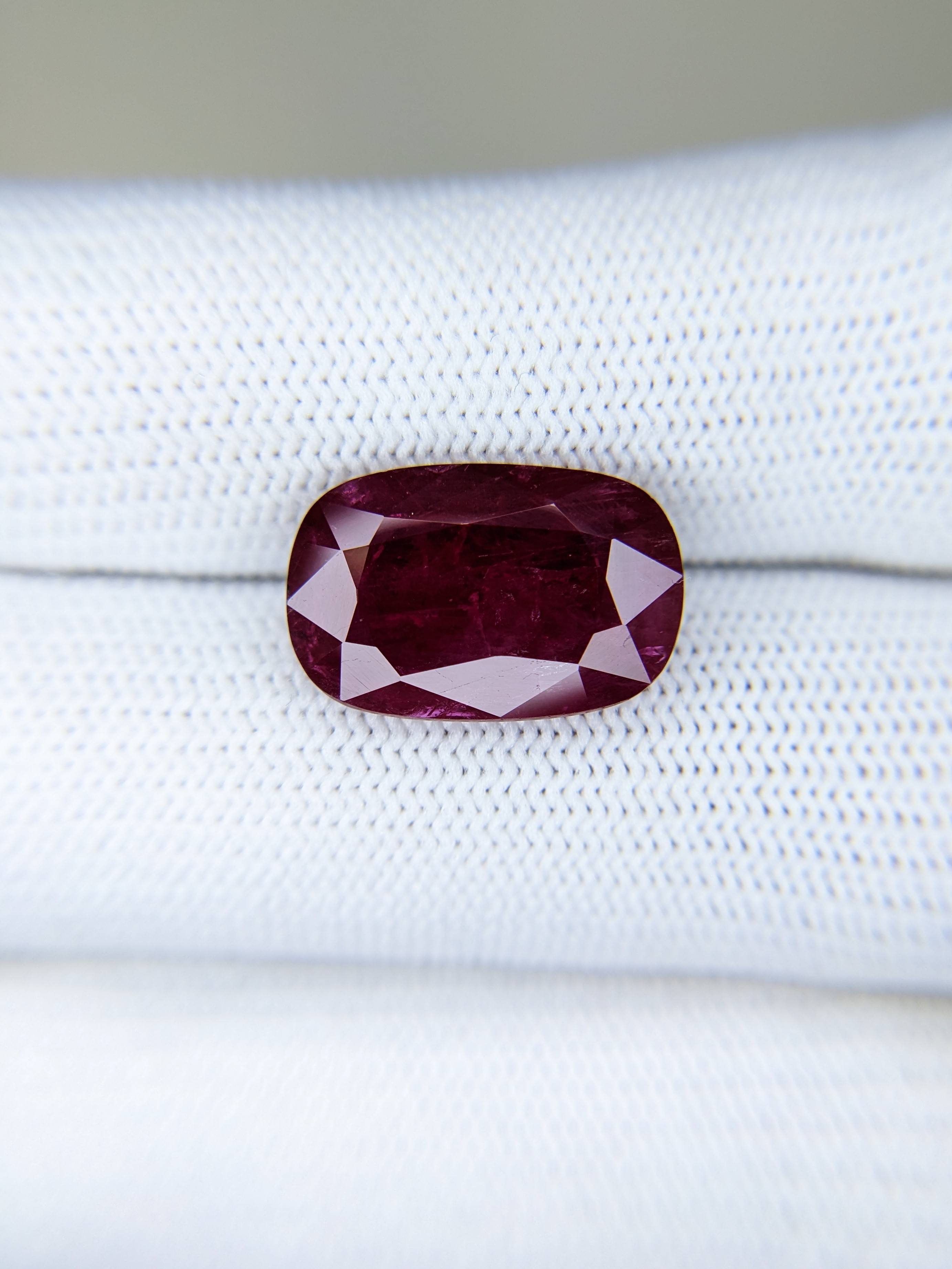 Ruby Oval: 8.25ct