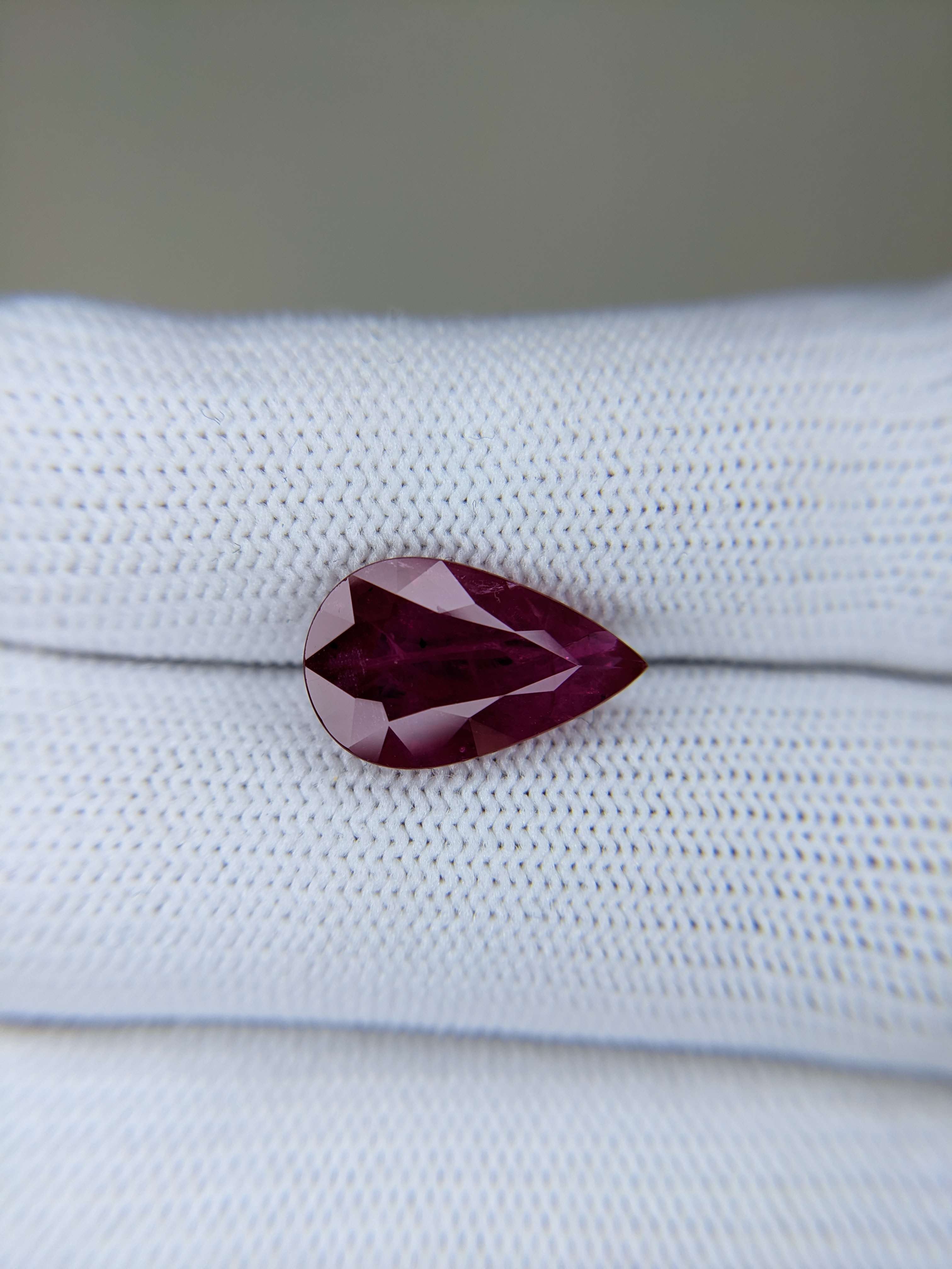 Ruby Pear: 5.3ct