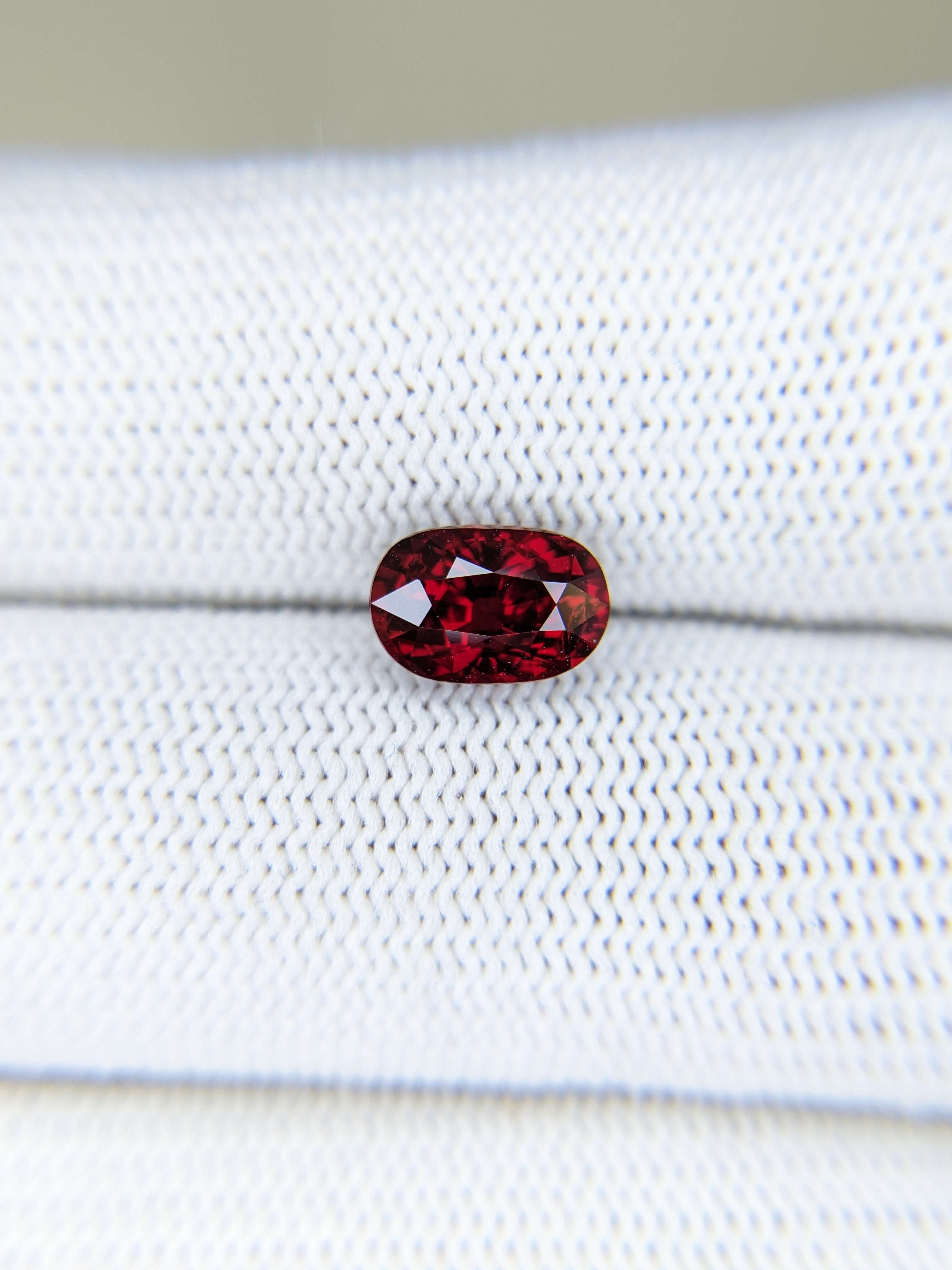 Ruby Oval: 2.05ct