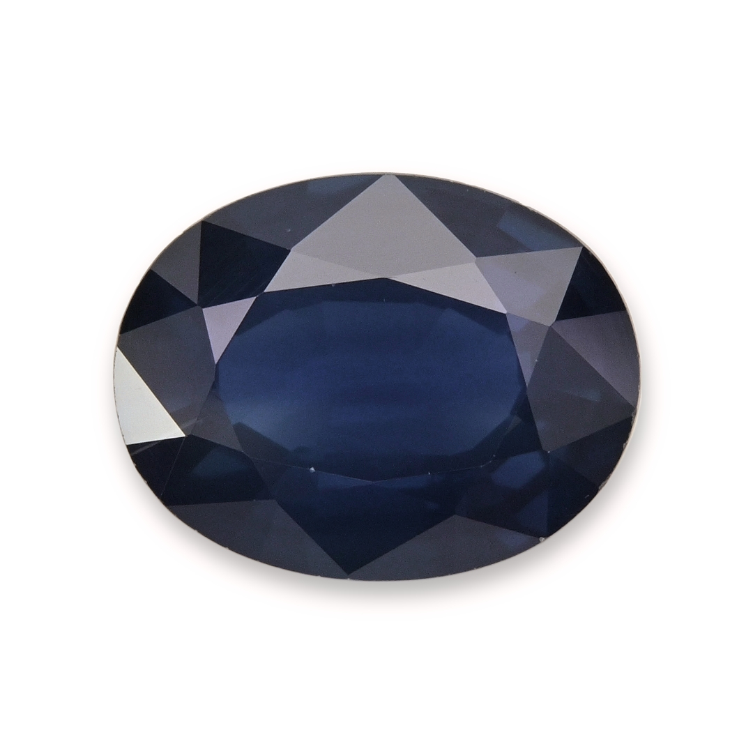 Sapphire Oval: 3.64ct