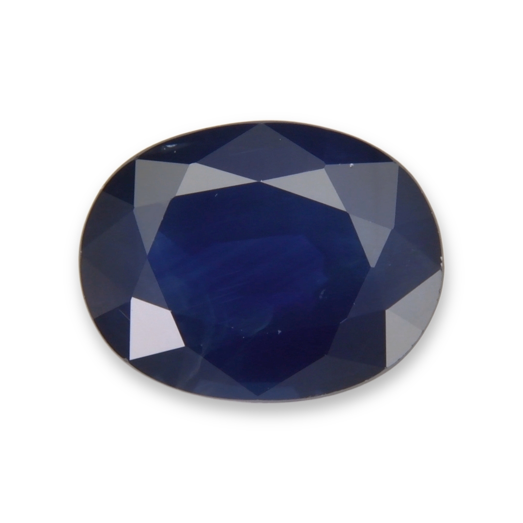 Sapphire Oval: 3.06ct