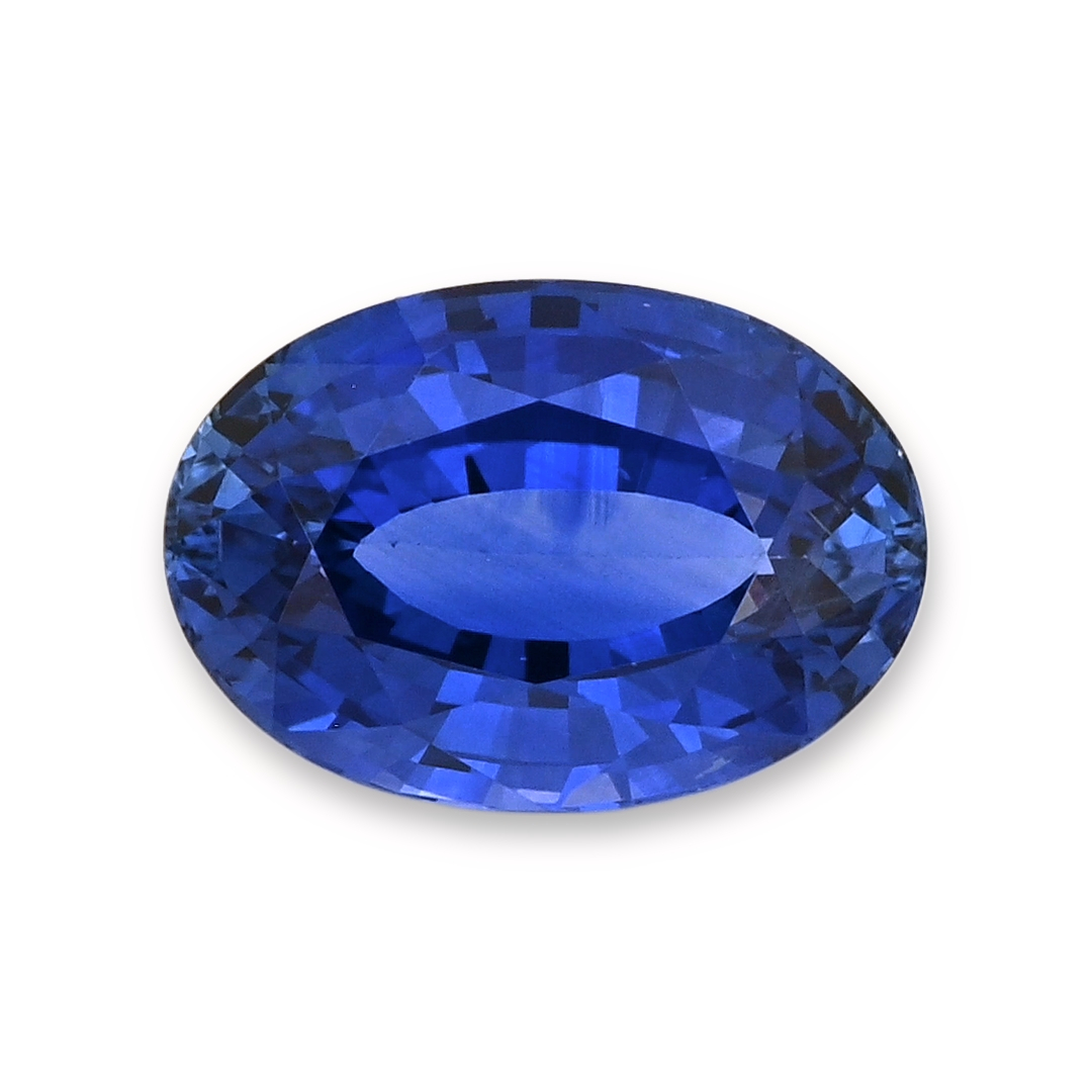 Sapphire Oval: 3.59ct