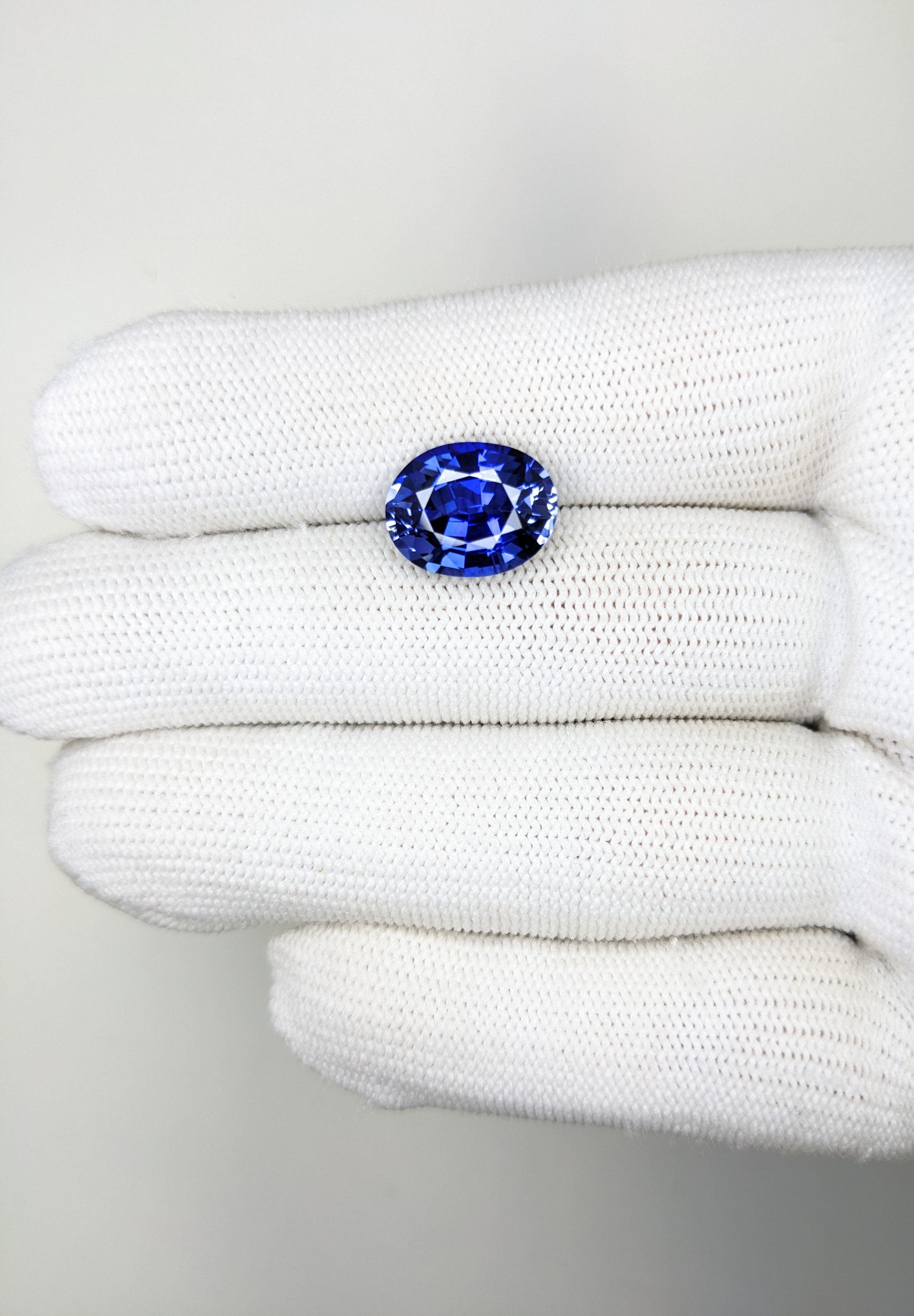 Sapphire Oval: 7.95ct