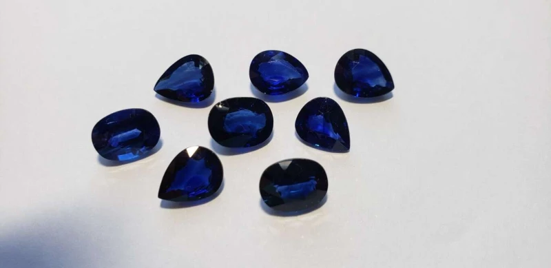 Blue Sapphire-Oval: 9mm x 7mm
